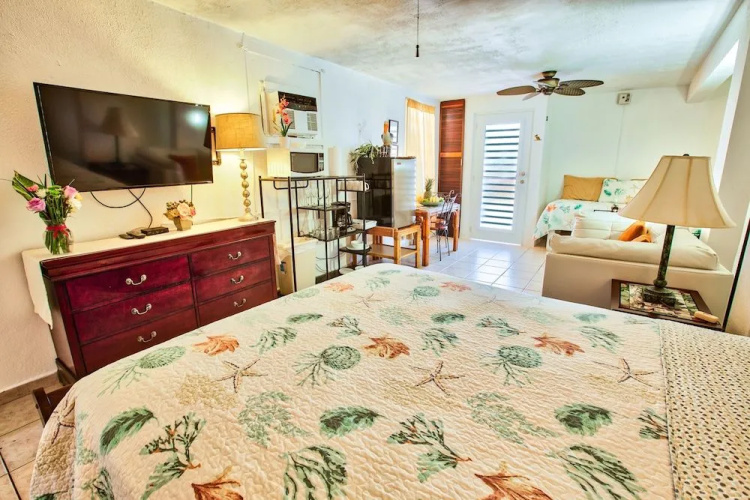 Coconut Palms Inn On The Beach