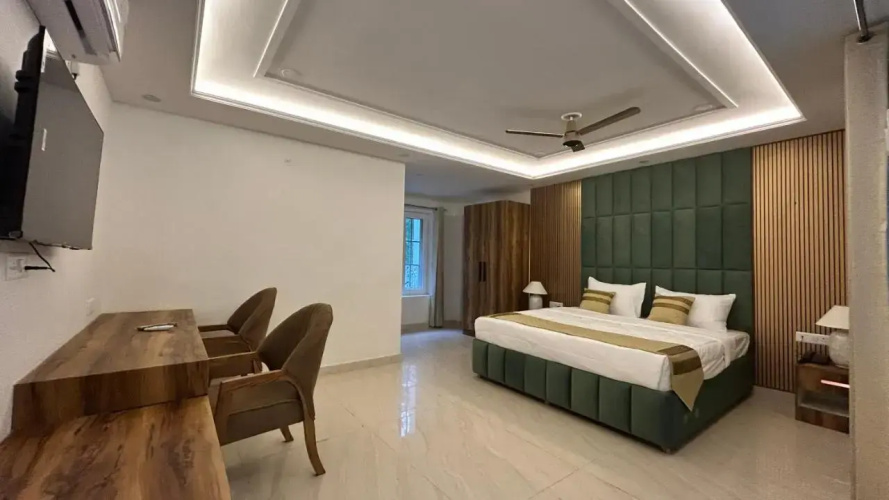 Refined Retreat Dehradun