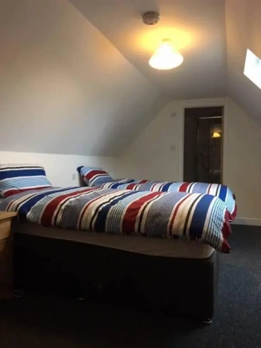 2 Bedrooms Cottage