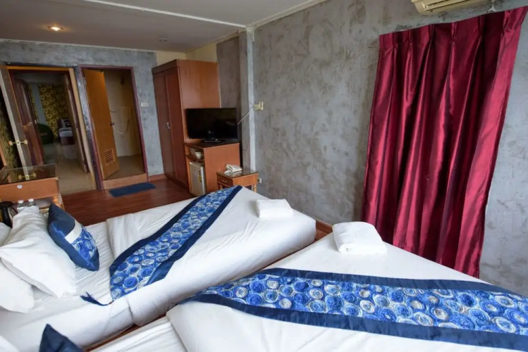 Star Residency