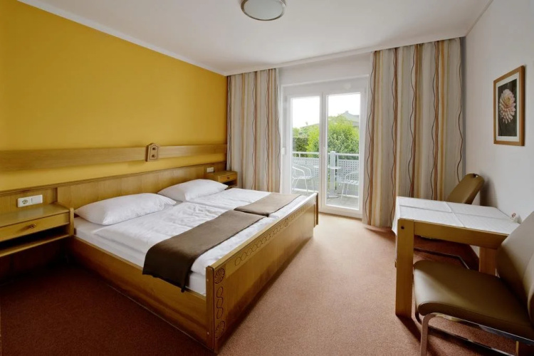 Hotel PANNONIA