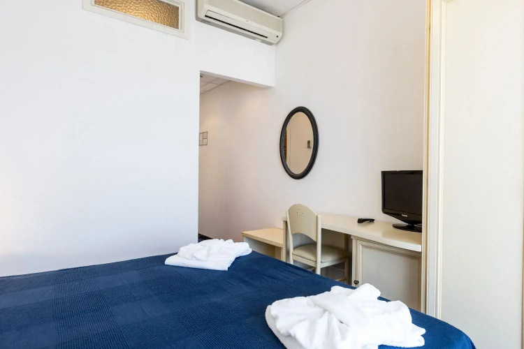 Hotel Caravelle