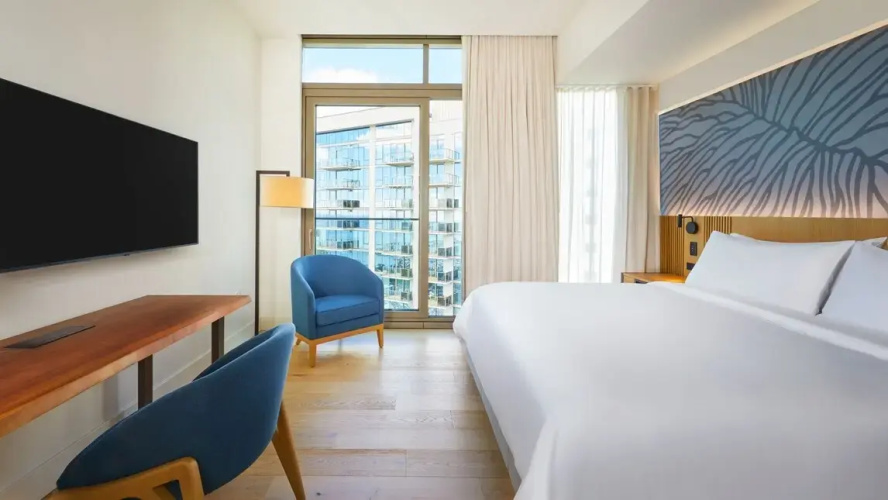 Standard Double room with city view