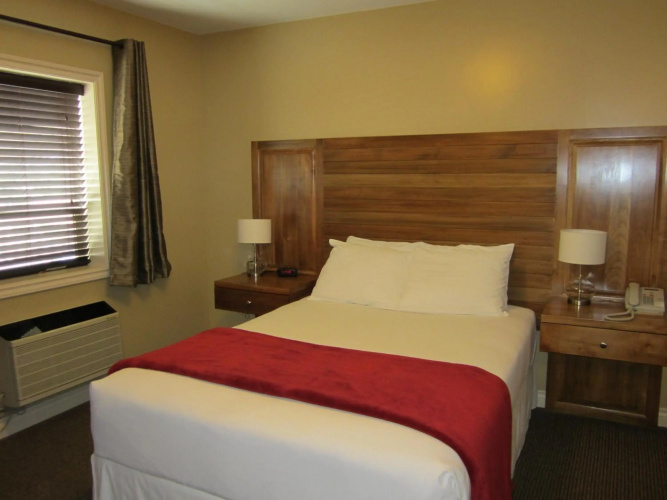 Reynolds Hotel