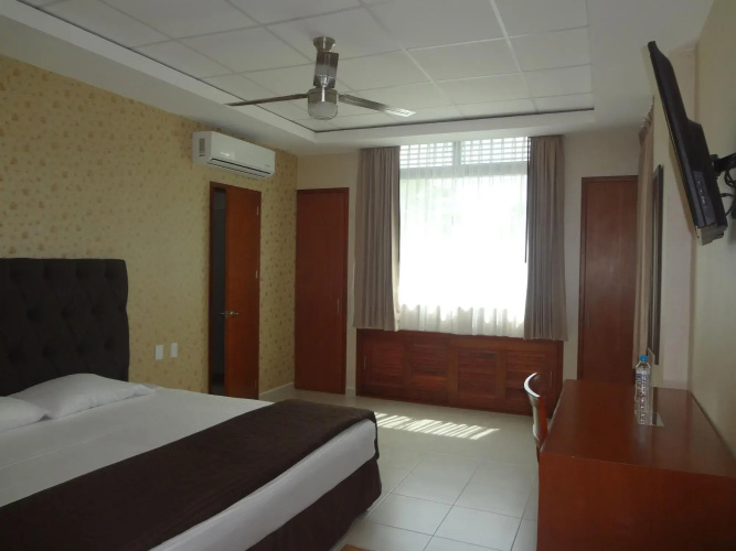 Hotel Civic Express