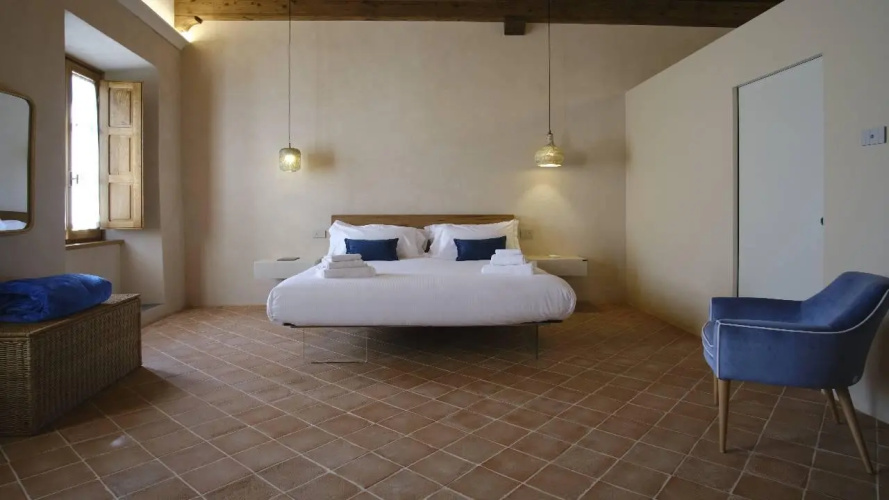 Badia Giulia Prestigious Historical B&B