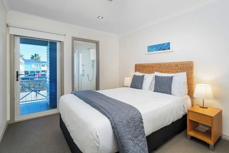 1 Bedroom Apartment with balcony