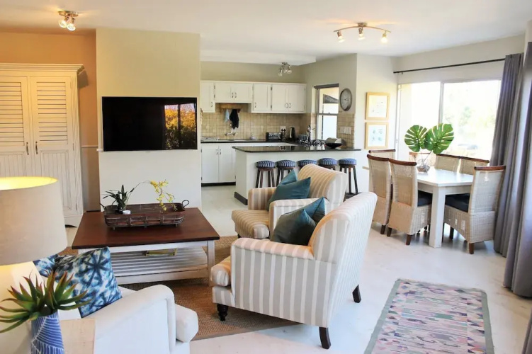 Lagoon Terrace 14