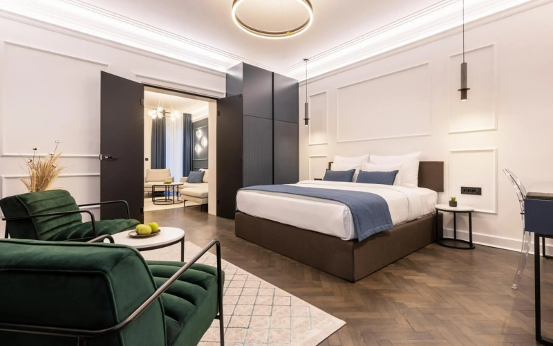 One Luxury Suites