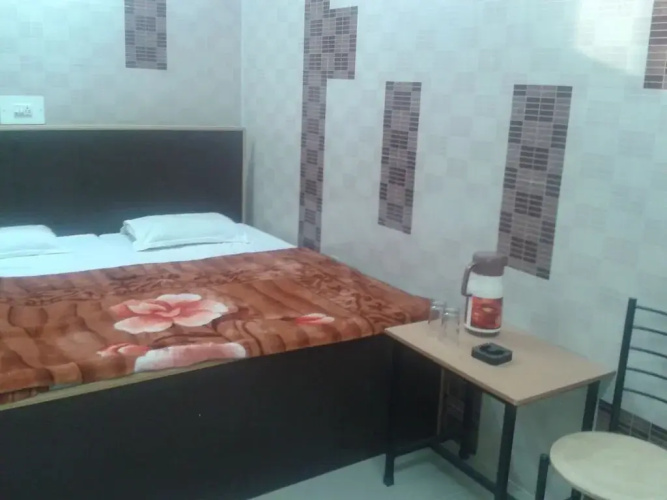 Hotel Ajay