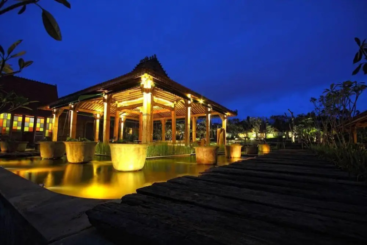 Jadul Adarapura Resort & Spa