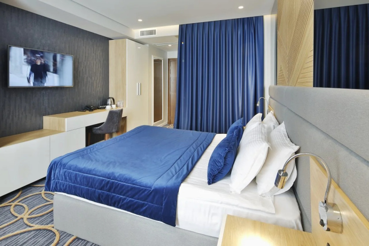 Sky hotel