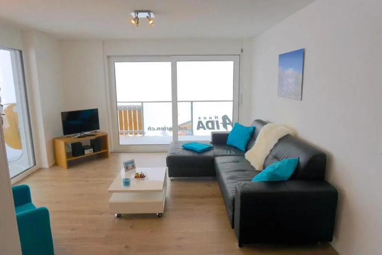 Apartment with mountain view
