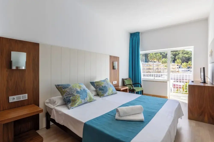 Standard Double room with balcony