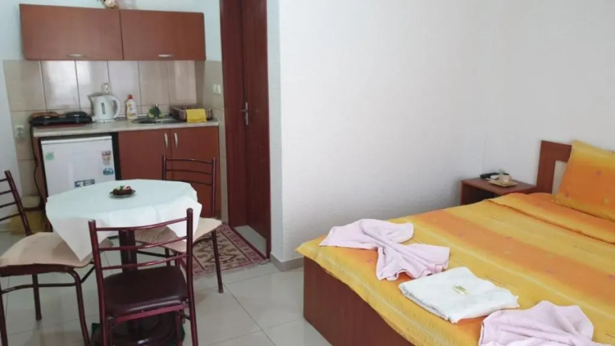 Apartments Antigona