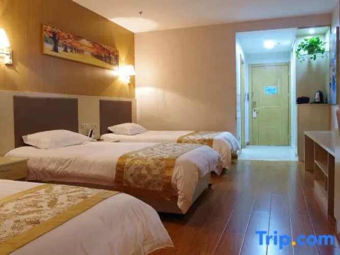 Superior Triple room