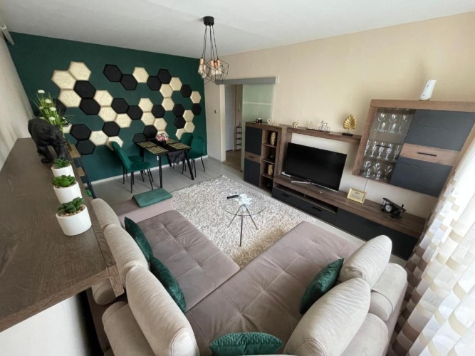1 Bedroom Apartment