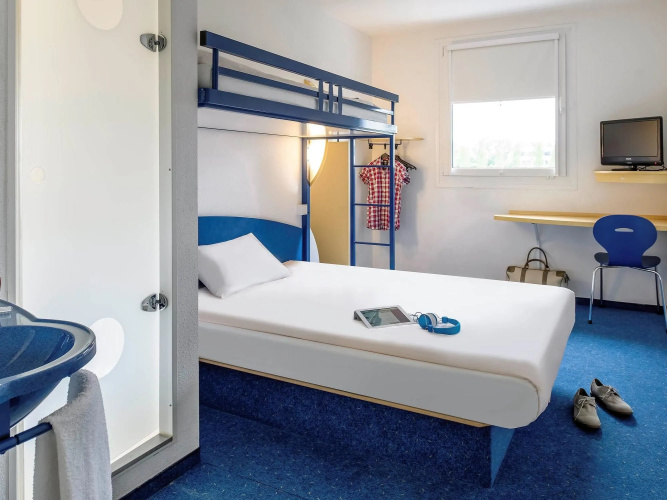 Ibis Budget Coutances