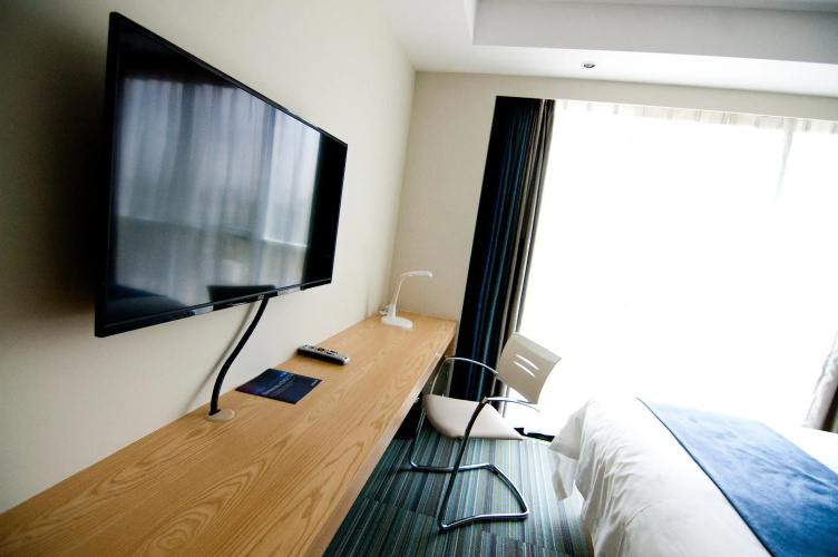 LYZ Business Hotel