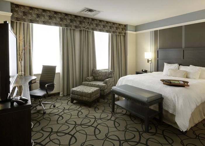Hampton Inn & Suites Buffalo Downtown