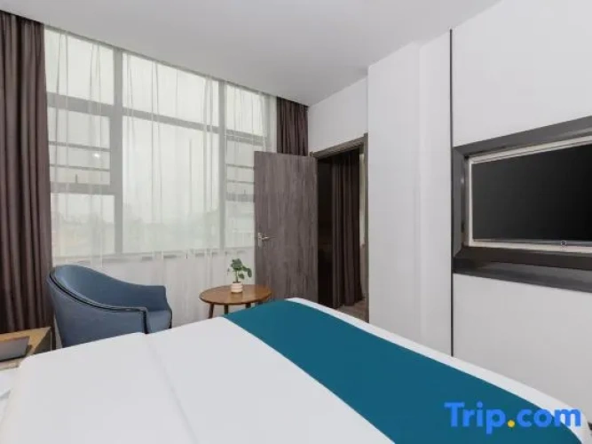 Deluxe Family Suite