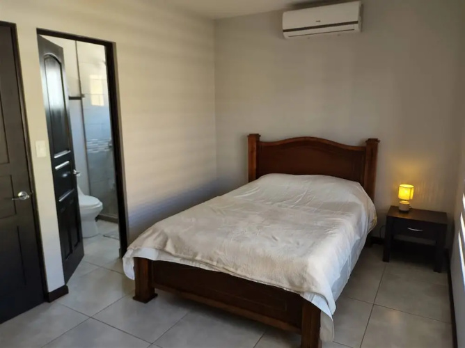 #1 New & Modern 2 bed Suite With Shared Pool