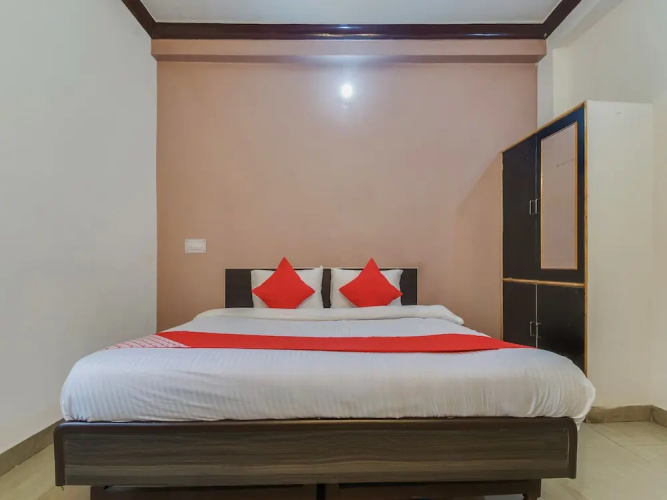 OYO 24635 Hotel Rudransh