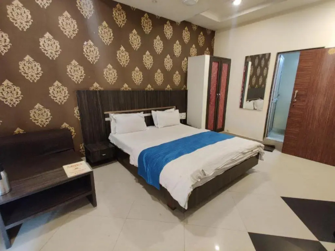 Hotel Savera