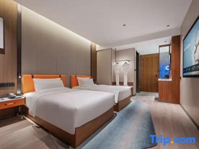 Standard Twin room with river view