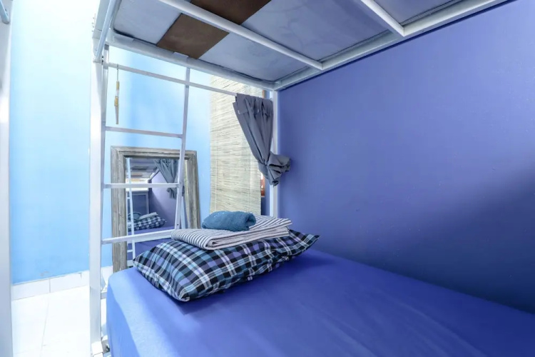Alexiz Hostel