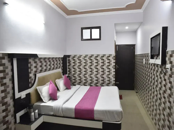 Hotel Vijay International
