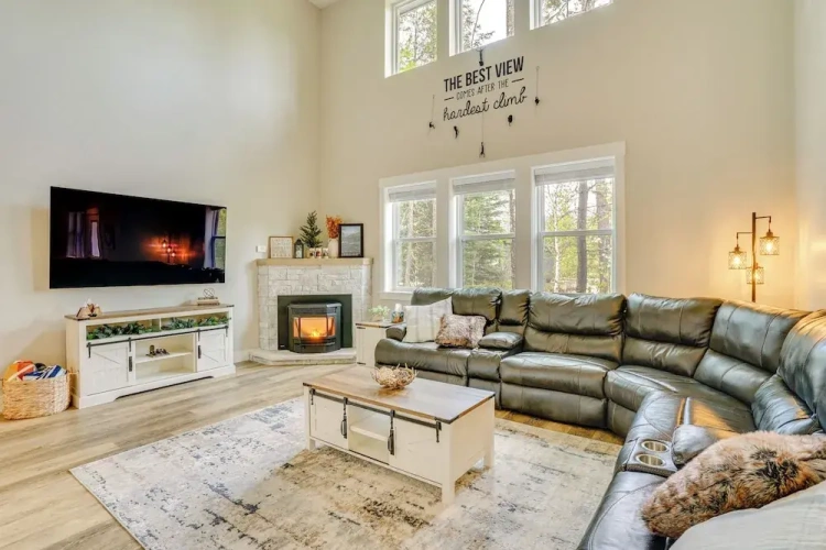 4 Bedrooms Cottage