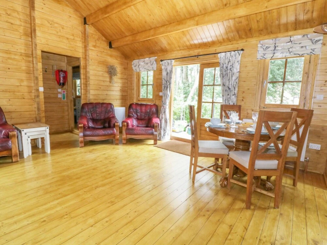 Acorn Lodge