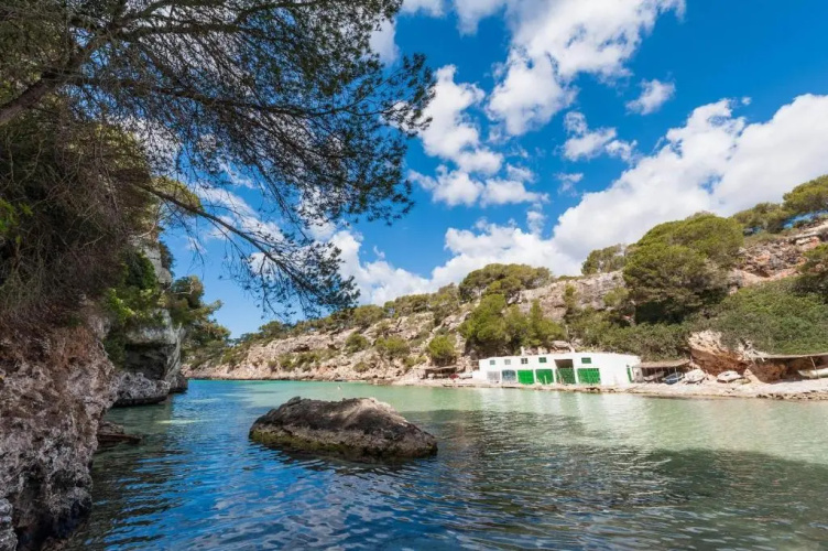 The Torrents Observer Holiday Home