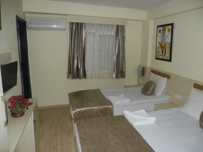 1 Bedroom Economy Double room with city view