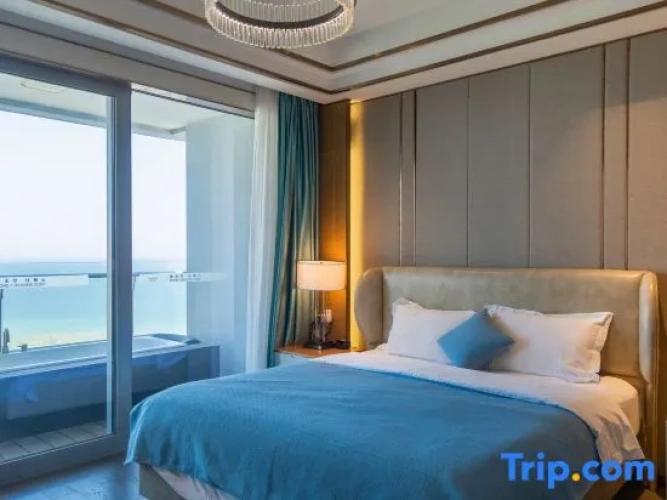 2 Bedrooms Family Suite with sea view