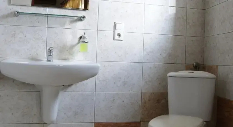 Pokoje Gościnne Kropka
