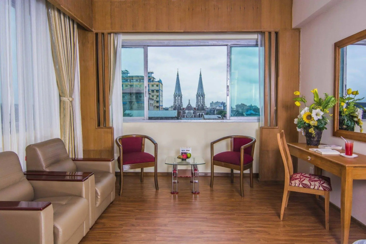 Asia Plaza Hotel