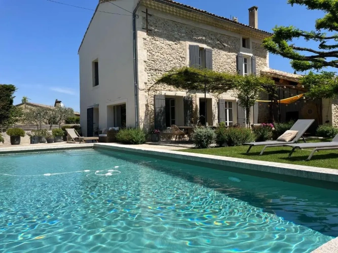 4 Bedrooms Cottage