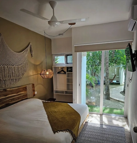 Apartment with garden view