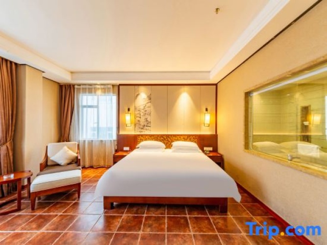Deluxe Double Suite