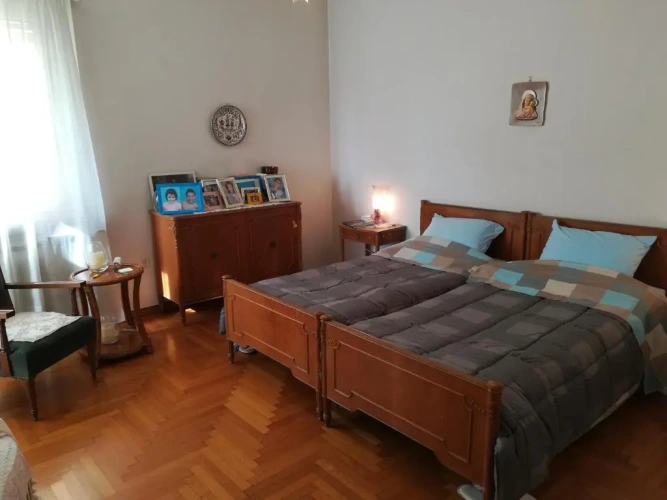 3 Bedrooms Apartment