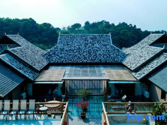 Yueting Hot Spring B&B