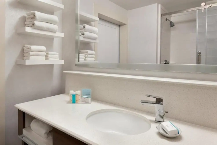 1 Bedroom Double Suite