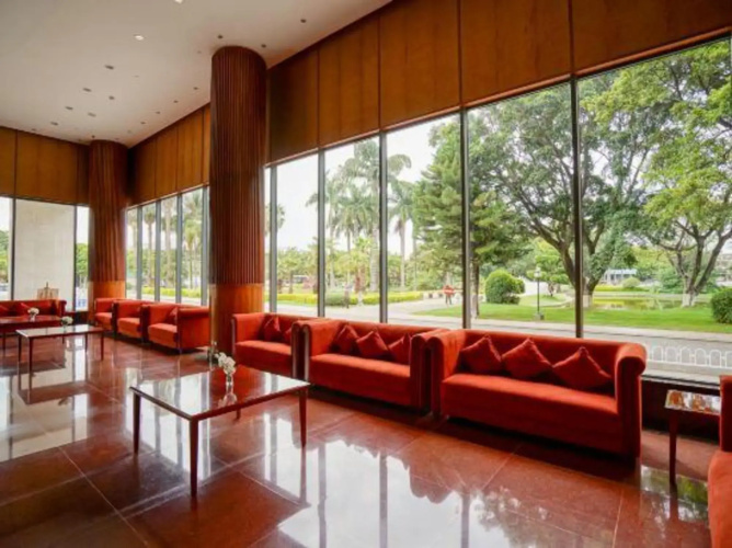 Huquan Hongyan Hotel