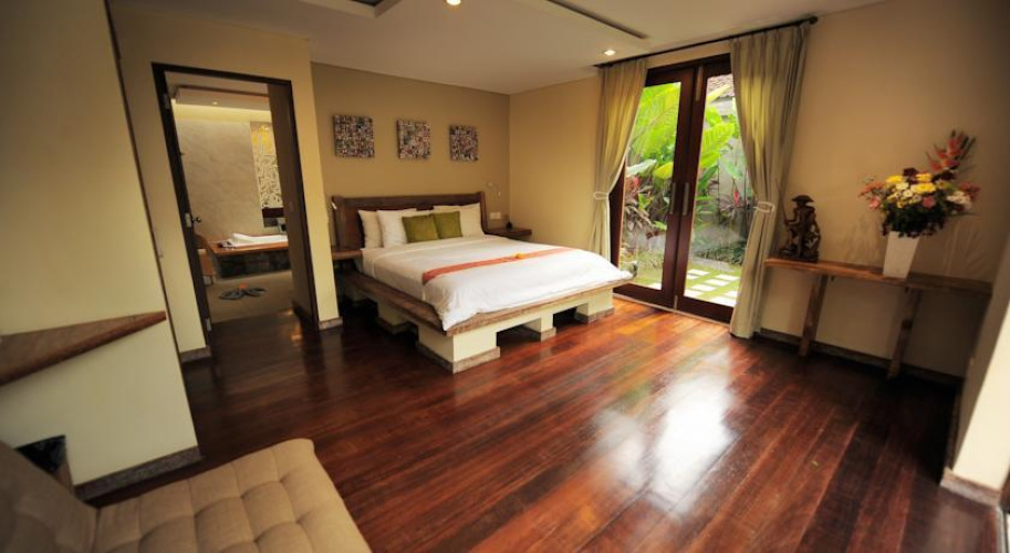 The Lane Villa