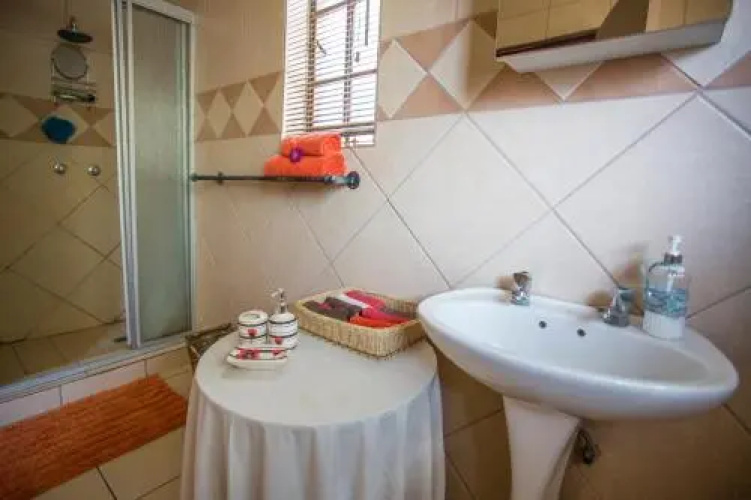 Manzini Cottage