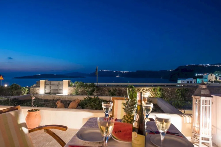 Zeus Residence