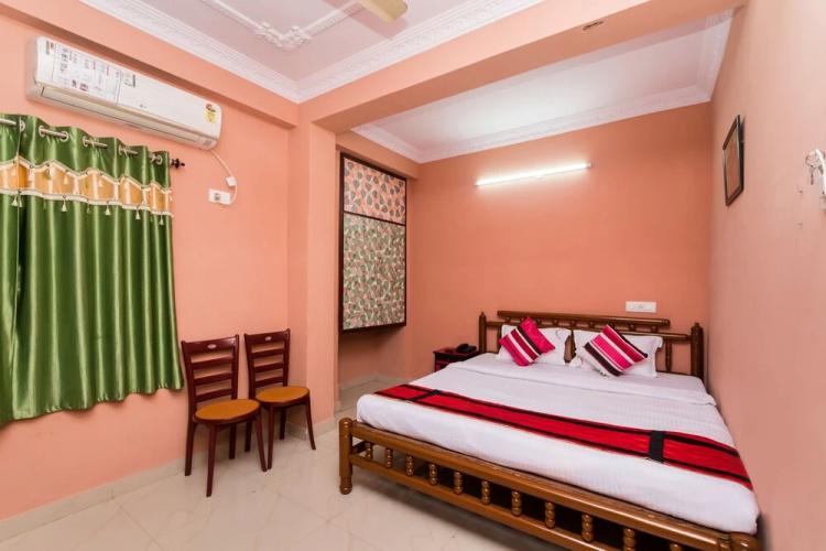 OYO 8970 New Ashoka Hotel