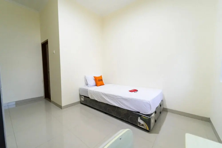 KoolKost near Universitas Tarumanegara